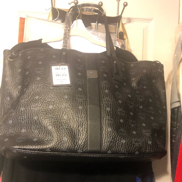 ‼️SOLD‼️Large MCM bag - Picture 3 of 4